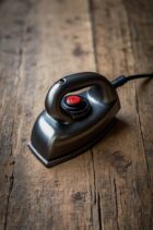 Setrika kecil untuk bepergian